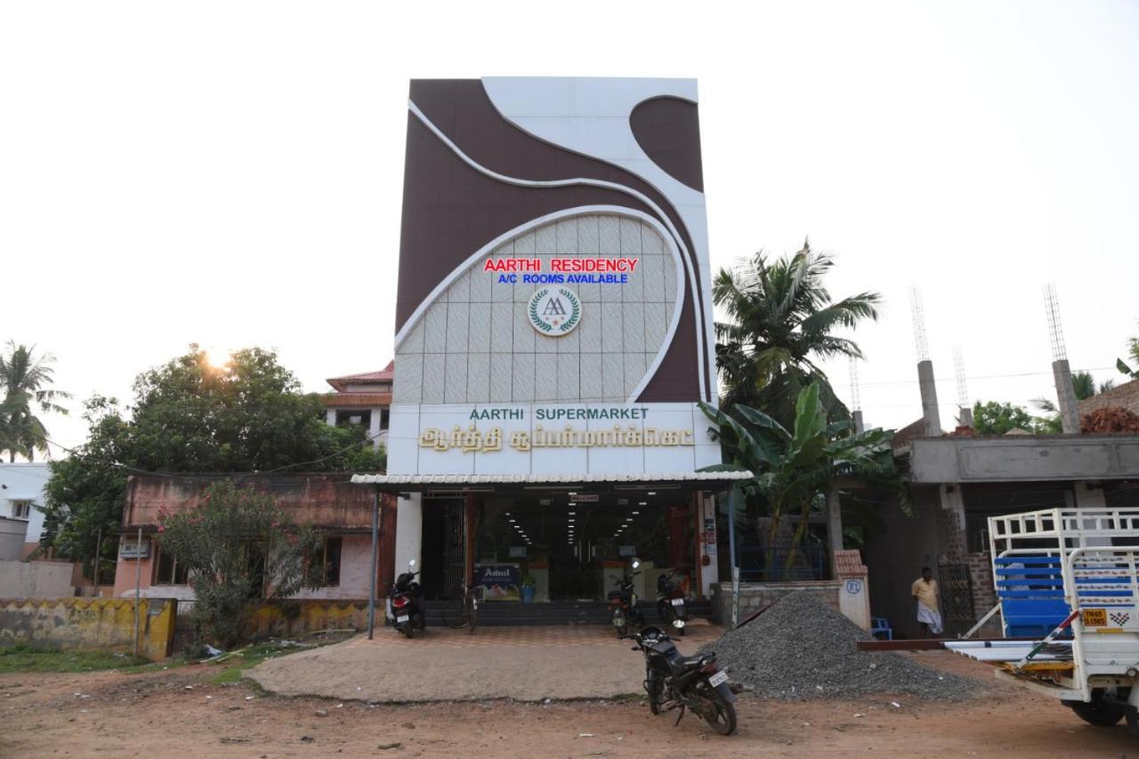 Hotel Aarthi Residency Karaikkudi Exterior foto
